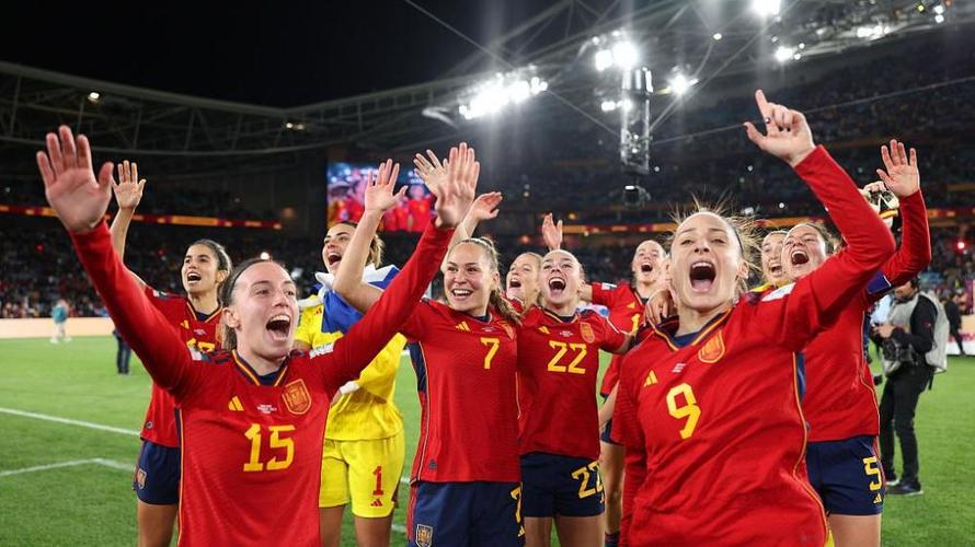 西班牙女足全体退出国家队