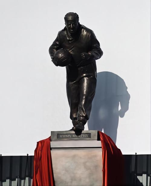 吉米墨菲雕像将于5月3日揭幕的相关图片
