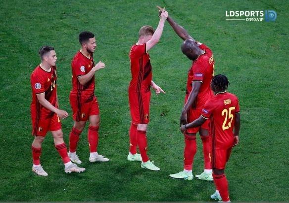 直播:比利时VS葡萄牙的相关图片